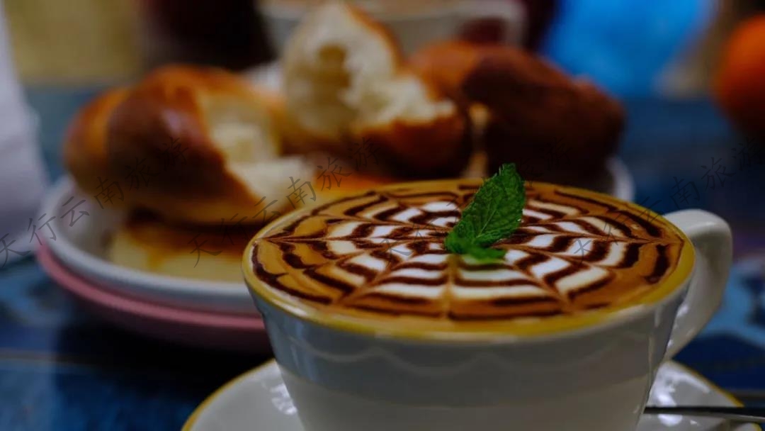 慢品·一杯咖啡，一盞清茶，自在好云南