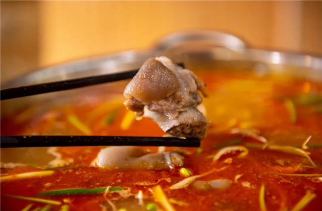 云南宴會(huì)策劃：云南特色火鍋大盤點(diǎn)，你吃過(guò)幾個(gè)？