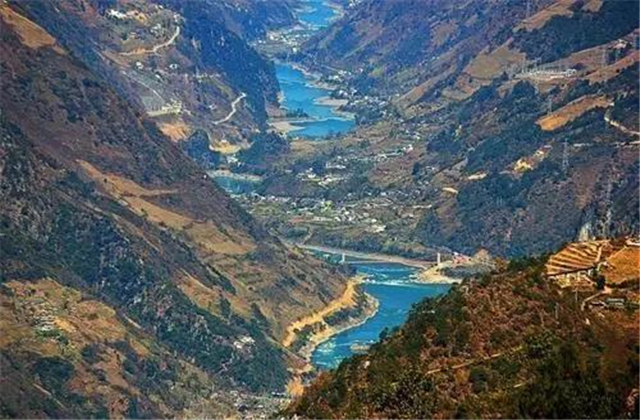 云南會展策劃：這條云南最美公路，適合自駕，而且免費(fèi)