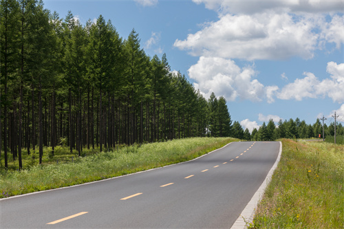 “中國天然氧吧”七彩云南就有五地，彩云之南等著你！