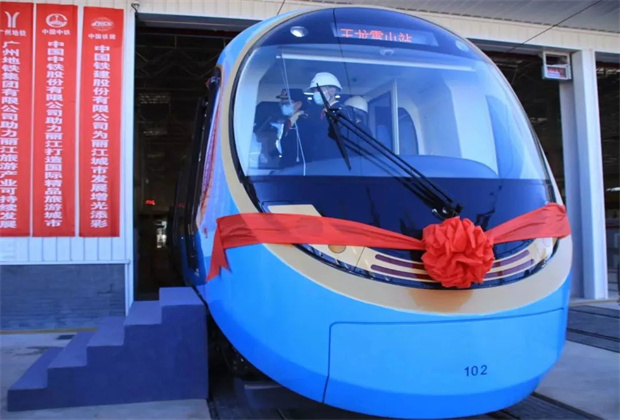 麗江定制旅游 麗江會(huì)議旅游  麗江觀光火車(chē)一期工程軌道交通一號(hào)線(xiàn)空載試運(yùn)行