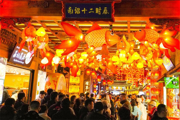 云南旅游,云南旅行社,云南團(tuán)建公司,云南策劃公司,云南會(huì)議會(huì)展,大理旅游,大理旅行社,大理團(tuán)建公司,大理策劃公司：過(guò)大年，游大理！